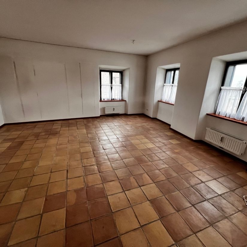 Wunderschöne Mietwohnung in historischem Gebäude von St. Lorenzen im Mürztal - ideal für Pärchen - Photo 1