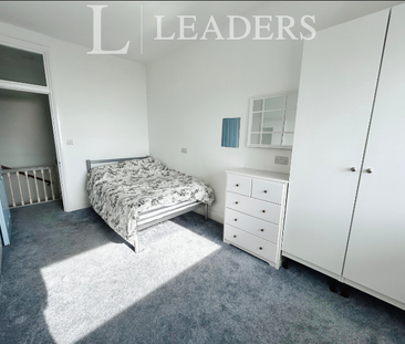 1 bedroom apartment to rent Sunnington Court, 23 West Cliff Gardens... - Photo 3