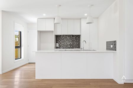 For Lease: New Unit in Summerhill - Photo 5