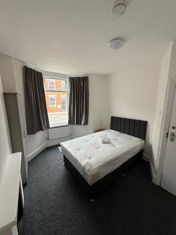 1 bedroom terraced house to rent - Photo 5