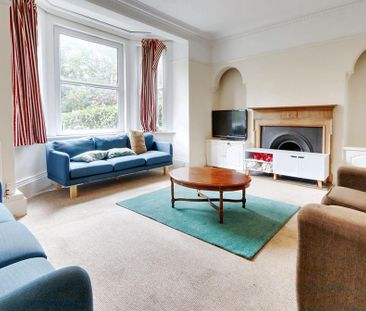 6 bedroom semi-detached house to rent - Photo 1