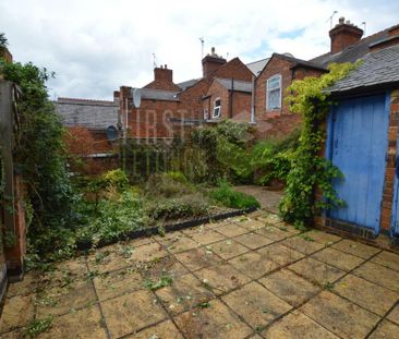 4 bedroom terraced house to rent - Photo 1