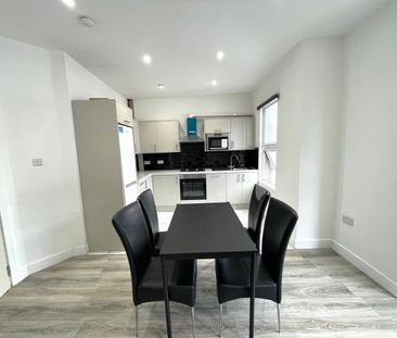 2 Bed Maisonette, Station Road, HA1 - Photo 1