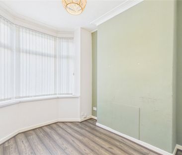 2 Bedroom Terraced - Photo 4