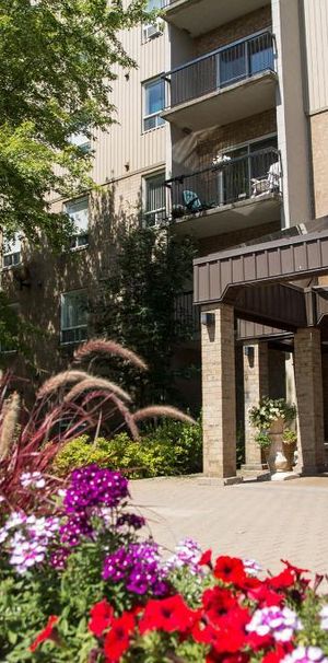 3 1/2 Charlesbourg - ascenseur - Piscine - jardins - janvier 2026 - Photo 1