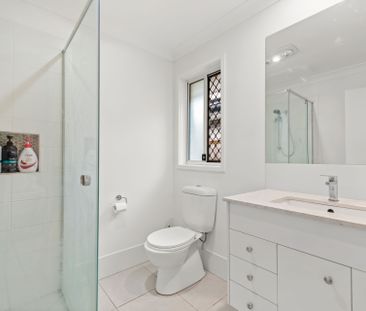 Stylish & Modern Home in Capestone Estate - Photo 5