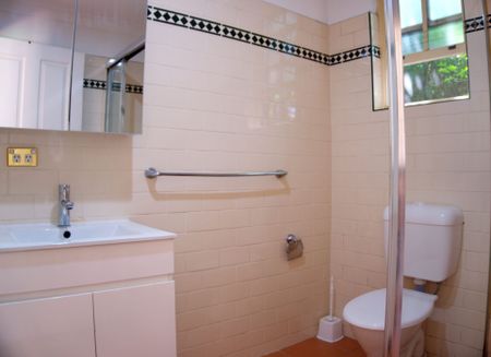 Frenchs Forest, 23a Cannons Parade - Photo 3