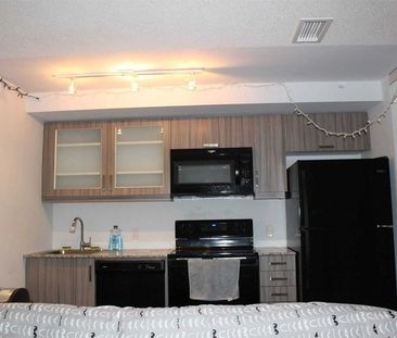 For Lease - 30 Meadowglen Place Unit# 808, Toronto, Ontario - Photo 3