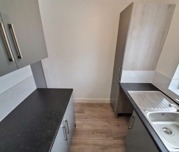 1 bedroom Flat To Let - Photo 1