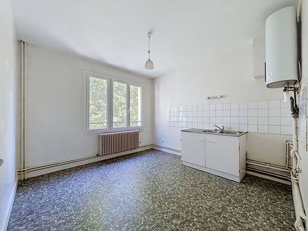 Location Appartement 3 pièces 75m² ROUEN 76000 - Photo 3