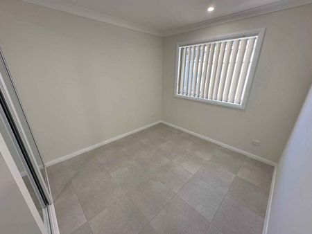 8A Cunningham Crescent Blacktown - Photo 2