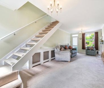 Richmond Road, Romford, RM1 - Photo 1