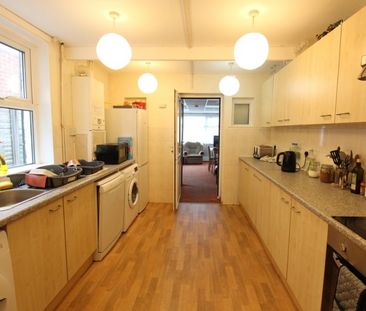 Broadlands Road, Southampton - Photo 1