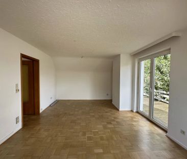 Gepflegte 2-Zimmer-Wohnung mit großer Dachterrasse und Garage - Photo 1