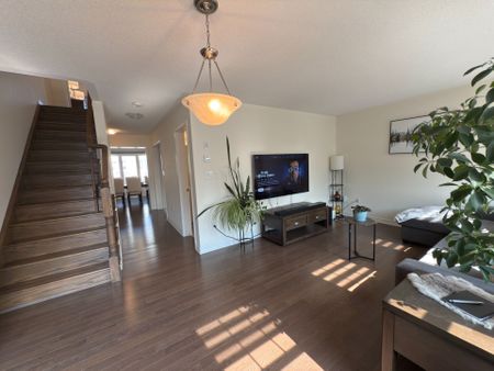 For Lease - 2633 Toffee Street, Pickering, Ontario - Photo 5