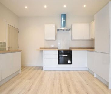 2 bedroom terraced house to rent - Photo 6