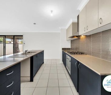 “Spacious Family Living in Tarneit” - Photo 2