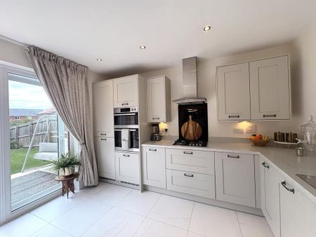 3 bedroom property to rent - Photo 4