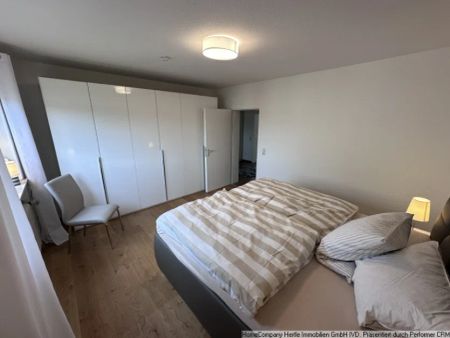 kurz vor VErtragsunterzeichnung: Gemütlich und modern möbliert mit Wohnküche und großem Süd-Balkon für 3-12 Monate in Denzlingen - Photo 3