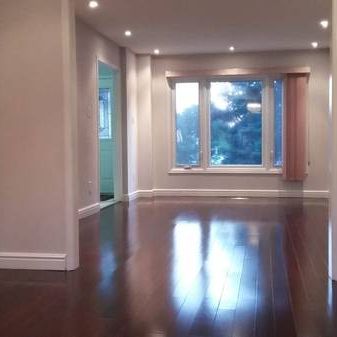 Spacious detached house with 4 bedroom/3br in Mississauga - Photo 1