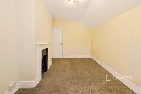 1 bedroom maisonette to rent De La Warr Road, East Grinstead, RH19 - Photo 4