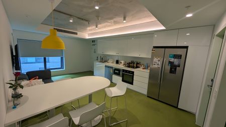 Carlton - Photo 3