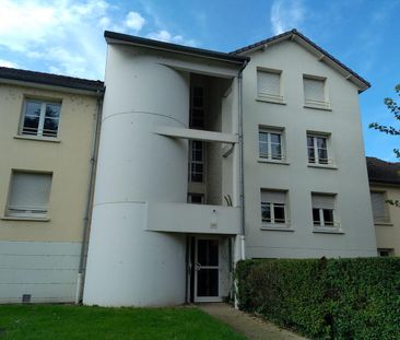 A LOUER T3 A SAINT JULIEN LES VILLAS - Photo 1