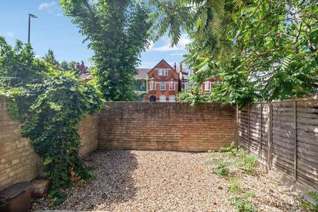 Bedford Hill, Balham, London, SW12 - Photo 3