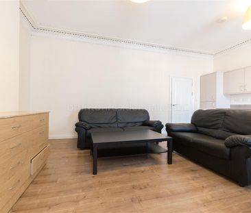 4 bed maisonette to rent in Chillingham Road, Newcastle Upon Tyne, NE6 - Photo 3