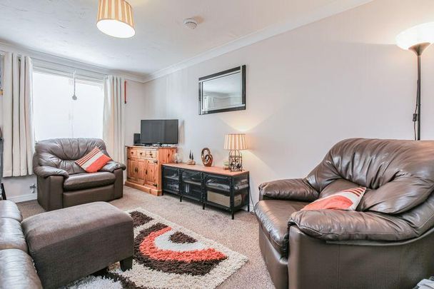 2 bedroom terraced house to rent - Photo 1