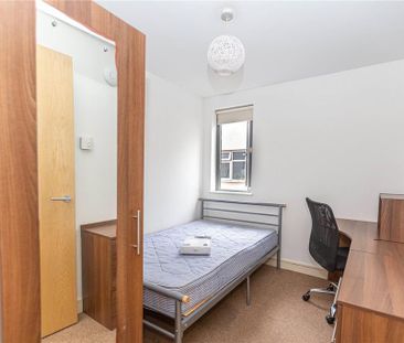 3 bedroom apartment to rent - Photo 2