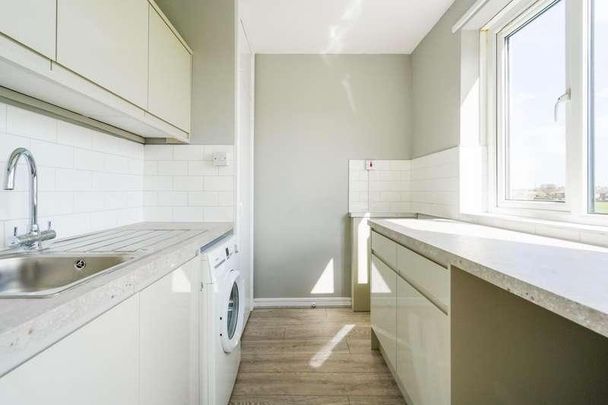 Thorntree Court, Forest Hall, NE12 - Photo 1