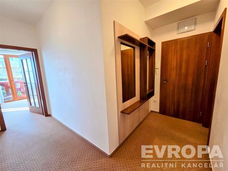 Pronájem bytu 1+kk a garsoniéry 32 m² - Photo 2