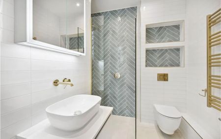 2 Bed Flat, Trebovir Road, SW5 - Photo 2