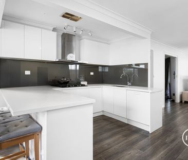 Charming Family Home in Prime Location - Photo 4