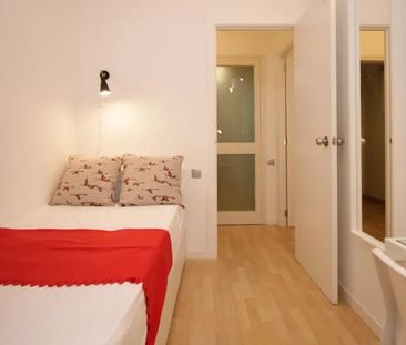 Carrer de Caballero, Barcelona, Catalonia 08014 - Photo 5