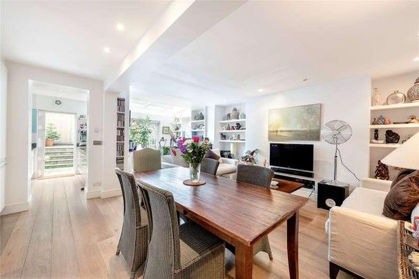 St. Lawrence Terrace, London, W10 - Photo 1