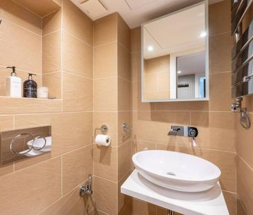 2 bedroom penthouse to rent - Photo 6