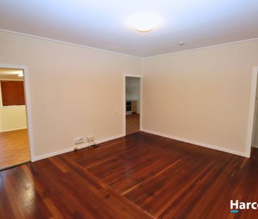 Beautifully Renovated Family Home in Prime Location - Photo 4