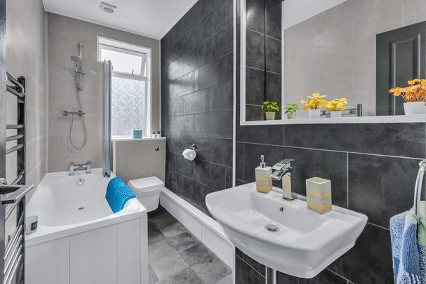 6 bedroom house to rent - Photo 1