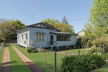 Positioned in one of Newtown’s most desirable streets, this beautifully presented home is bursting with classic character. - Photo 5