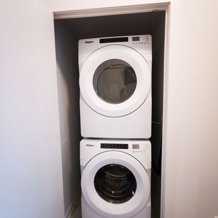 For Lease - 395 Dundas Street Unit# 237, Oakville, Ontario - Photo 1