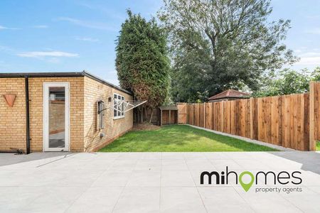 Laburnum Grove, N21 - Photo 3