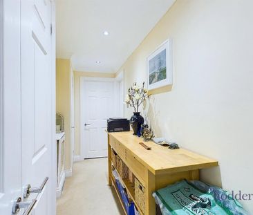 2 bedroom apartment to rent - Photo 6