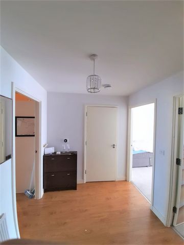 89 Grange Road, Greater London, UB3 - Photo 4