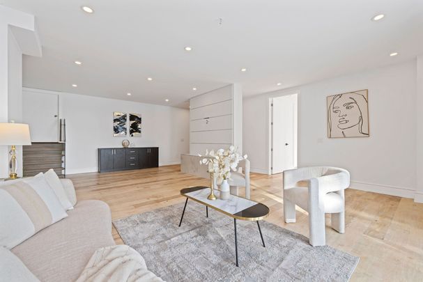 For Lease - 290 North Shore Boulevard, Burlington, Ontario - Photo 1
