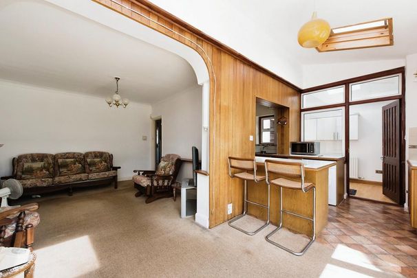 4 bedroom semi-detached house to rent - Photo 1