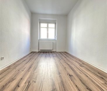 Großzügig geschnittene 2-Zimmer-Wohnung im Erdgeschoss - Foto 2