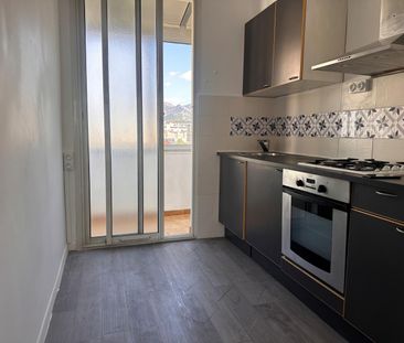 Location appartement Marseille 8ème (13008) - Photo 2