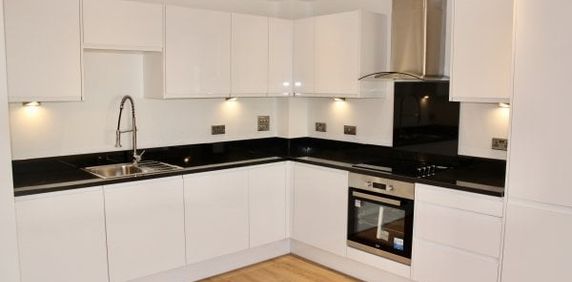 Crescent House, Rugby, CV21 - Photo 2